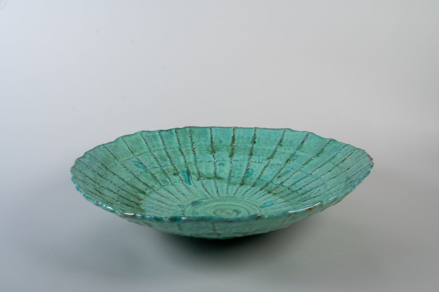 large turquise center plate